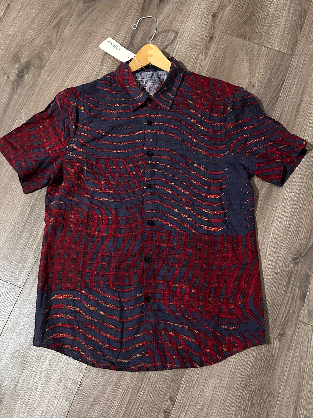 Short-Sleeve Cotton Shirt Button-Down in Burgundy and Navy NWT